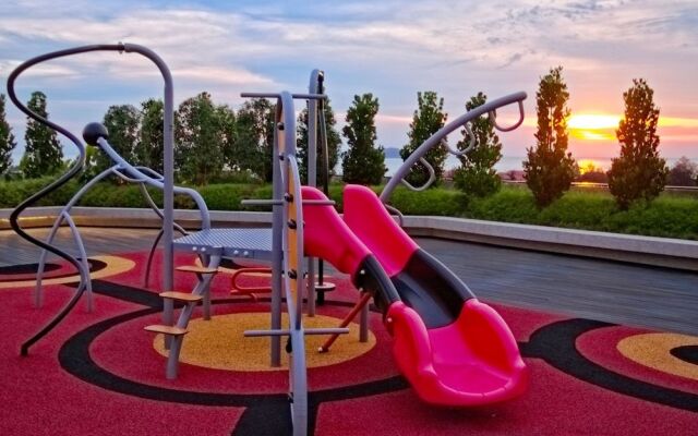 Family Pad near Mall