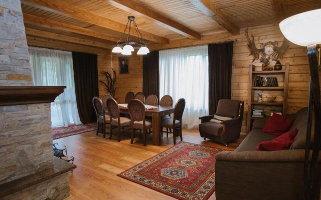 Kyivska Russ Hotel