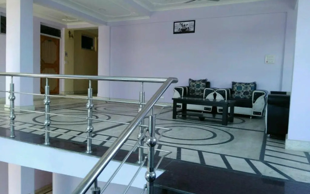 OYO 70586 Hotel Sobo Central