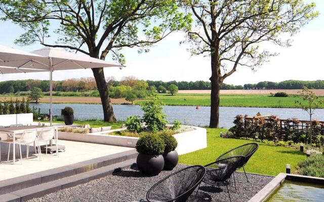 Het Raadhuys - design B&B