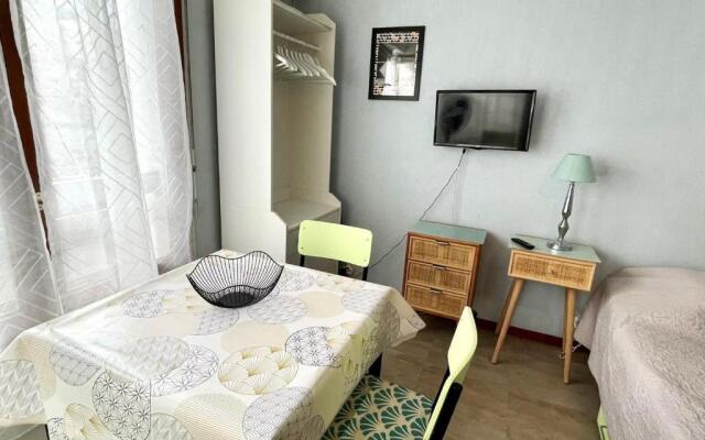 Appartement Aix-les-Bains, 1 pièce, 2 personnes - FR-1-555-10