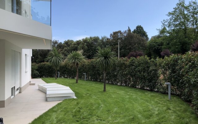 New Apartment with Swimming Pool