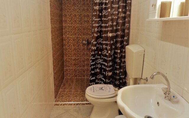 Elena's House