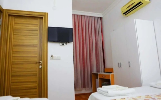 Ugur Hotel