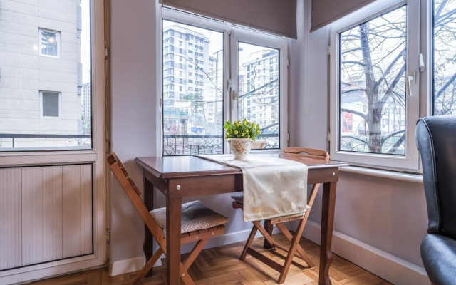 Central and Capacious Flat in Istanbul Bostanci