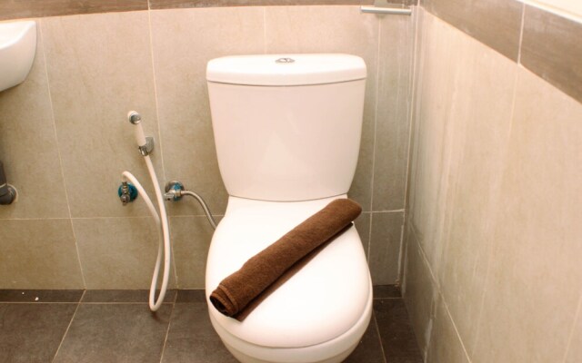 Comfort And Simply 2Br At Meikarta Apartment