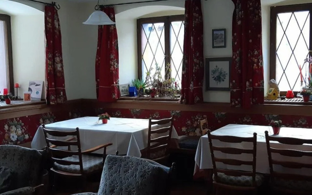 Haus Barnabas im Engel - Gasthaus Engel