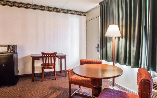 Red Roof Inn Reading