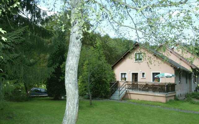 Spacious gîte for 6 persons in Hanviller, Mosel