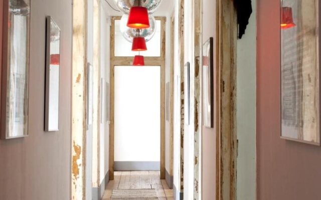 Lost Lisbon :: Cais House