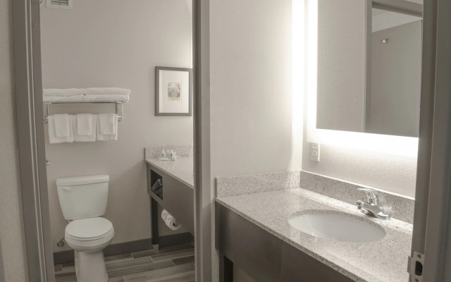 Holiday Inn Fargo by IHG