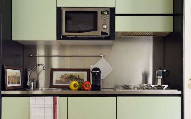 Hintown Lovely Moscova