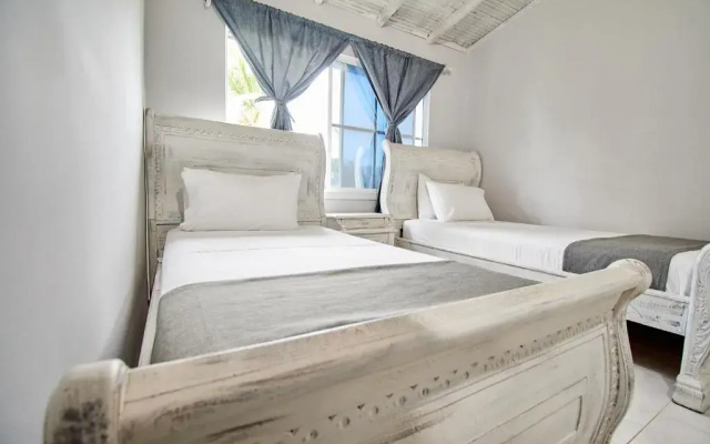 Kpré Coveñas by Bernalo Hotels