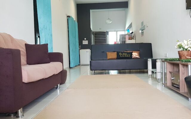 Fahaz Taiping Homestay