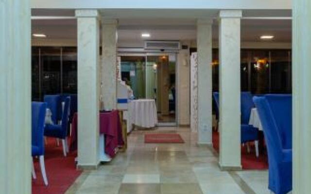 Hotel Grand