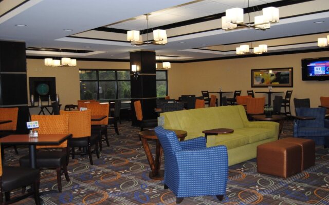 Holiday Inn Express & Suites Covington by IHG