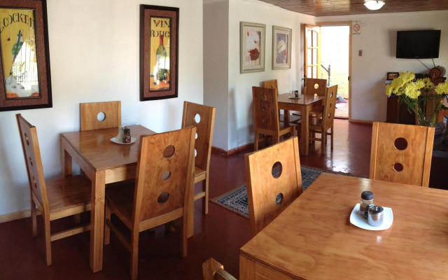 Economy Hostel Tierra Noble Bed and Breakfast