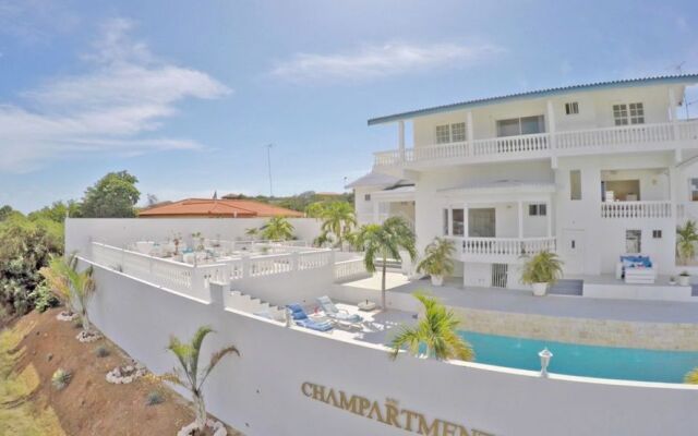 Champartments Villa & Apartments Cristal