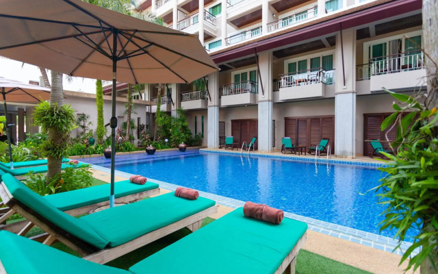 Thanthip Beach Resort