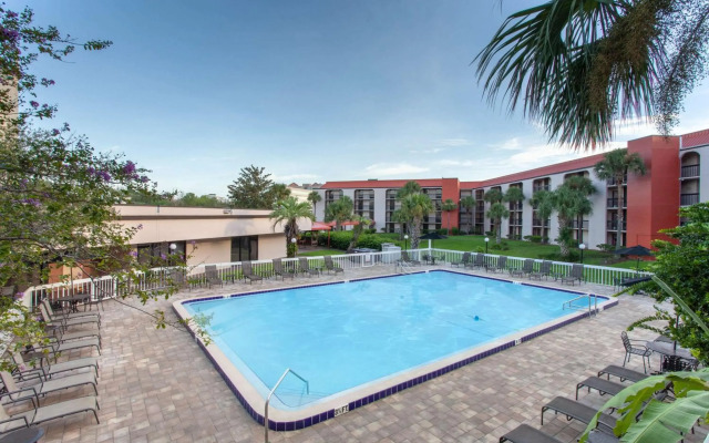 Grand Hotel Orlando at Universal Blvd - Shuttle to Theme Parks