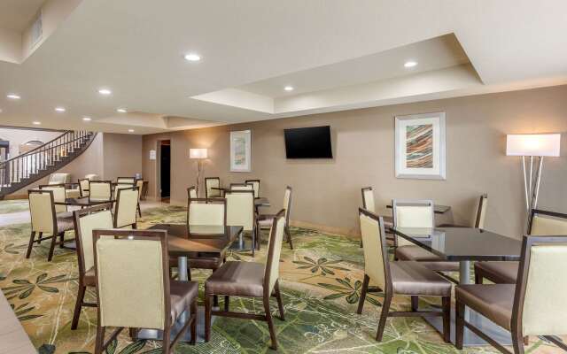 Quality Suites Sherman