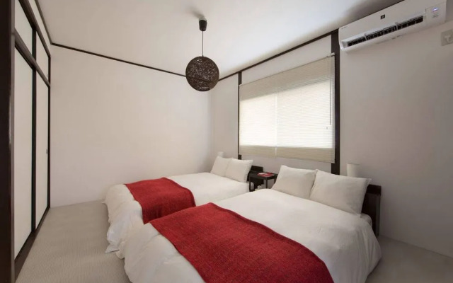 Zebrahouse Himejima