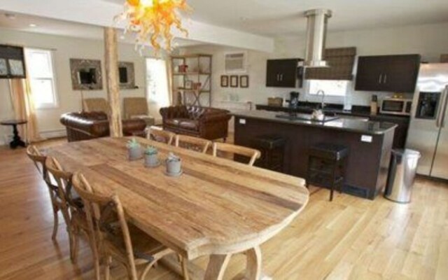 Buttermilk Falls Inn