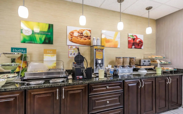 Quality Inn Pleasant View