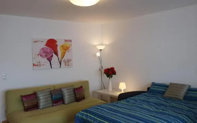 Lake View Apartment