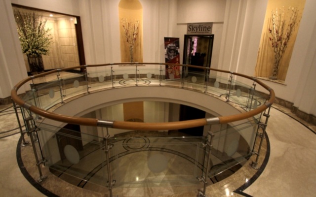 India Awadh Hotel