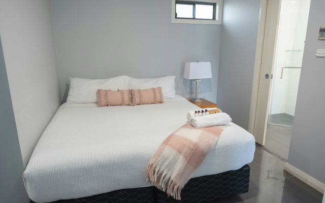 Cardiff Executive Apartments – Guest Rooms – Newcastle