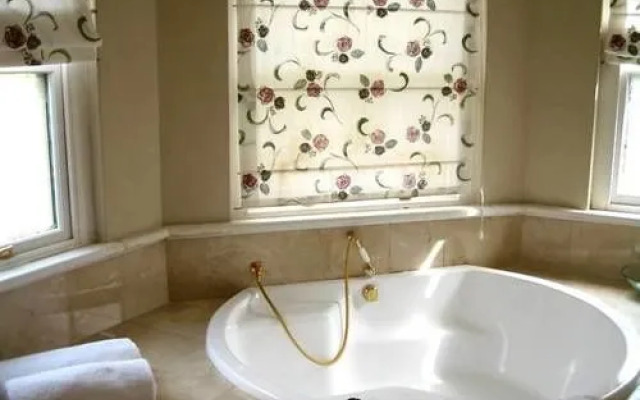 Riebeek Valley Hotel