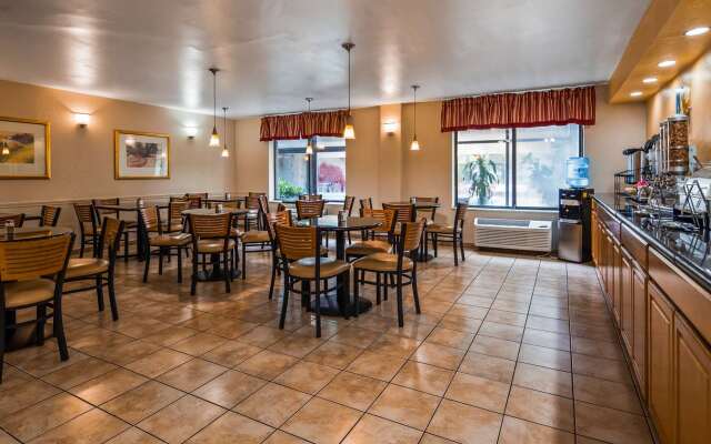 Best Western Braddock Inn