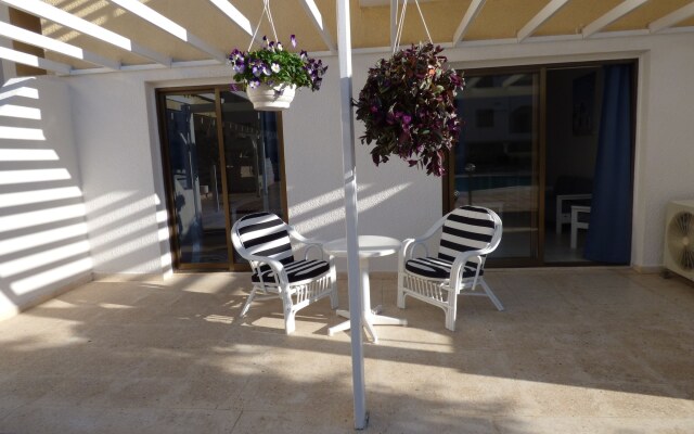 Amore Hotel Apartments