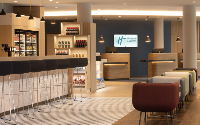 Holiday Inn Express Brussels Airport by IHG