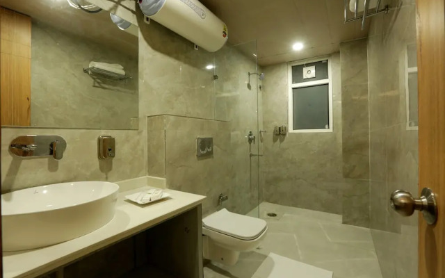Hotel Sakura by Maps, GURGAON