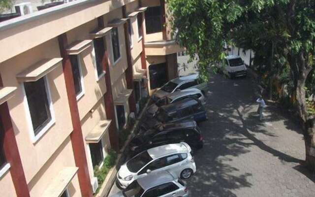 New Siliwangi Hotel & Restaurant