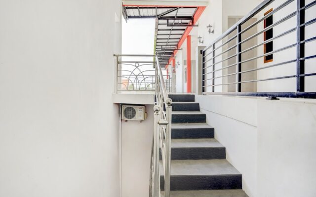 Super OYO 3702 Homestay Bougenville Syariah