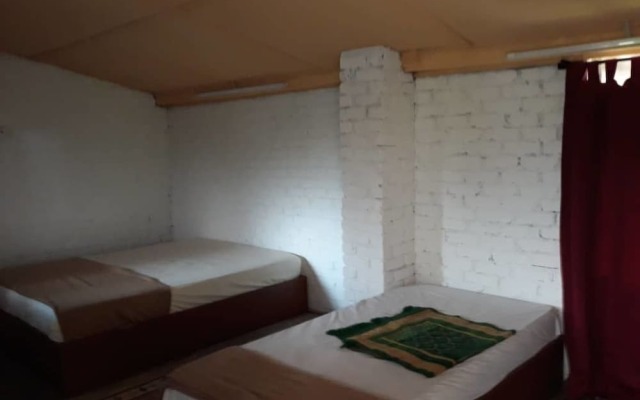 Le Chateau de Puah HomeStay