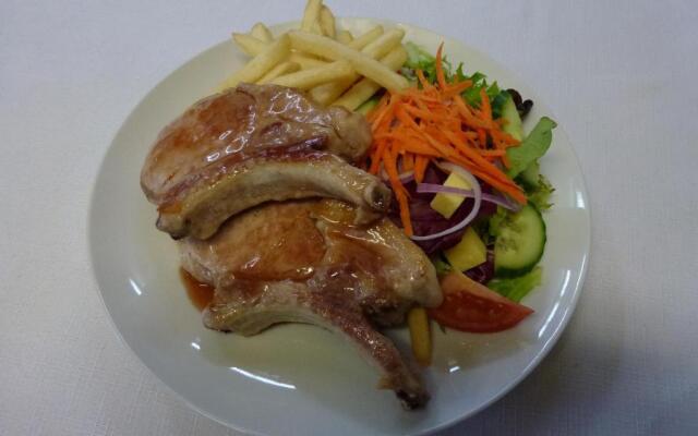 The Grampians Motel & The Views Restaurant