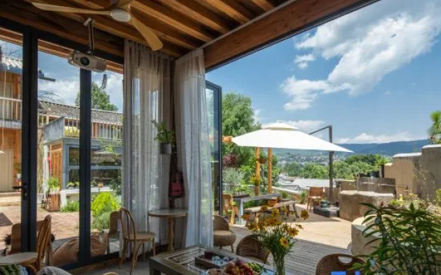 Shaxi Jishu Homestay