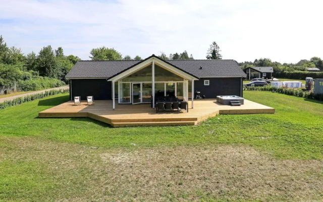 14 Person Holiday Home in Vaeggerlose