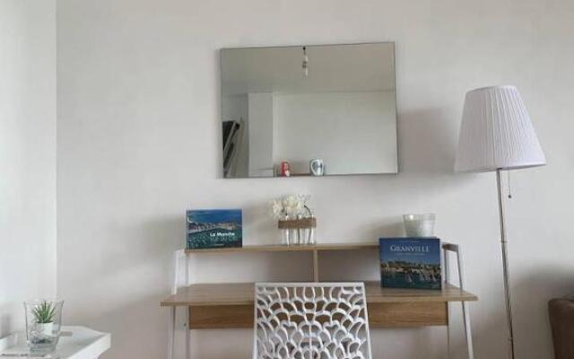 Un Balcon Sur La Mer, Acces Direct A La Plage