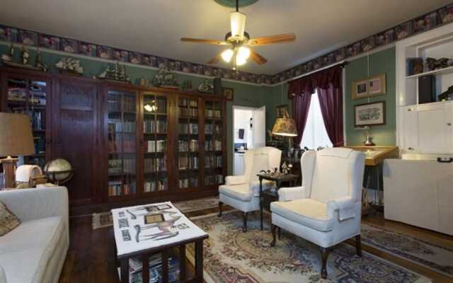 Ammen Home Bed, Breakfast and Retreat