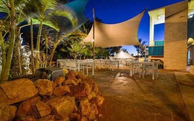 BEST WESTERN Sea Breeze Resort Exmo