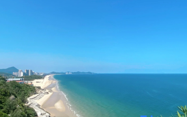 Lantian Weekend Vacation Homestay (Yangjiang Hailing Island Poly Silver Beach)