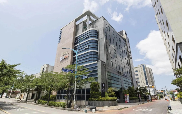 Ruby Tourist Hotel Wolmido