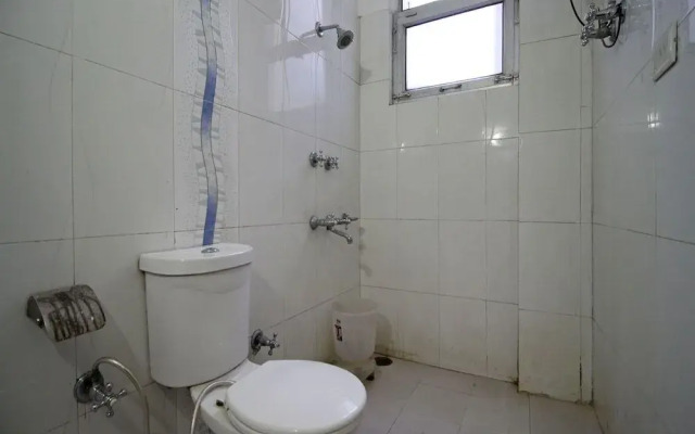 OYO 5855 Hotel Neelkanth