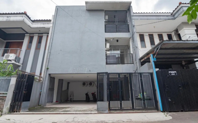 Rumah Afifah Syariah by Reddoorz