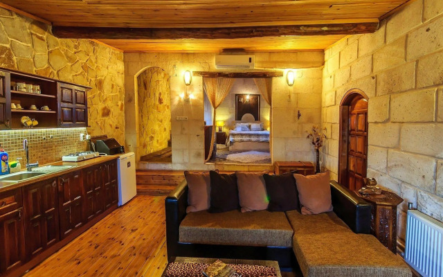 Adanos Konuk Evi